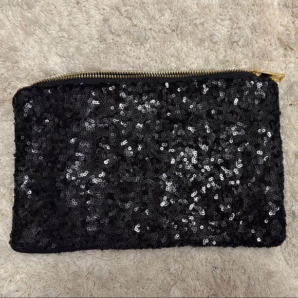 None Handbags - 👛Black Sequin Clutch with Gold Zipper